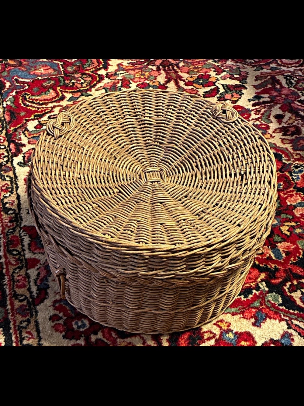 Large Vintage Woven Round Lidded Storage Basket - Natural Brown Sewing basket